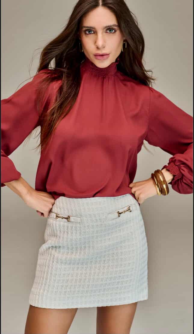 BLUSA MANGA LARGA CON CUELLO ALTO