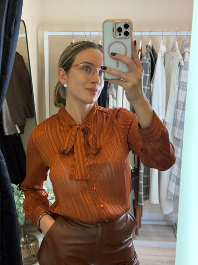 BLUSA CON LAZO