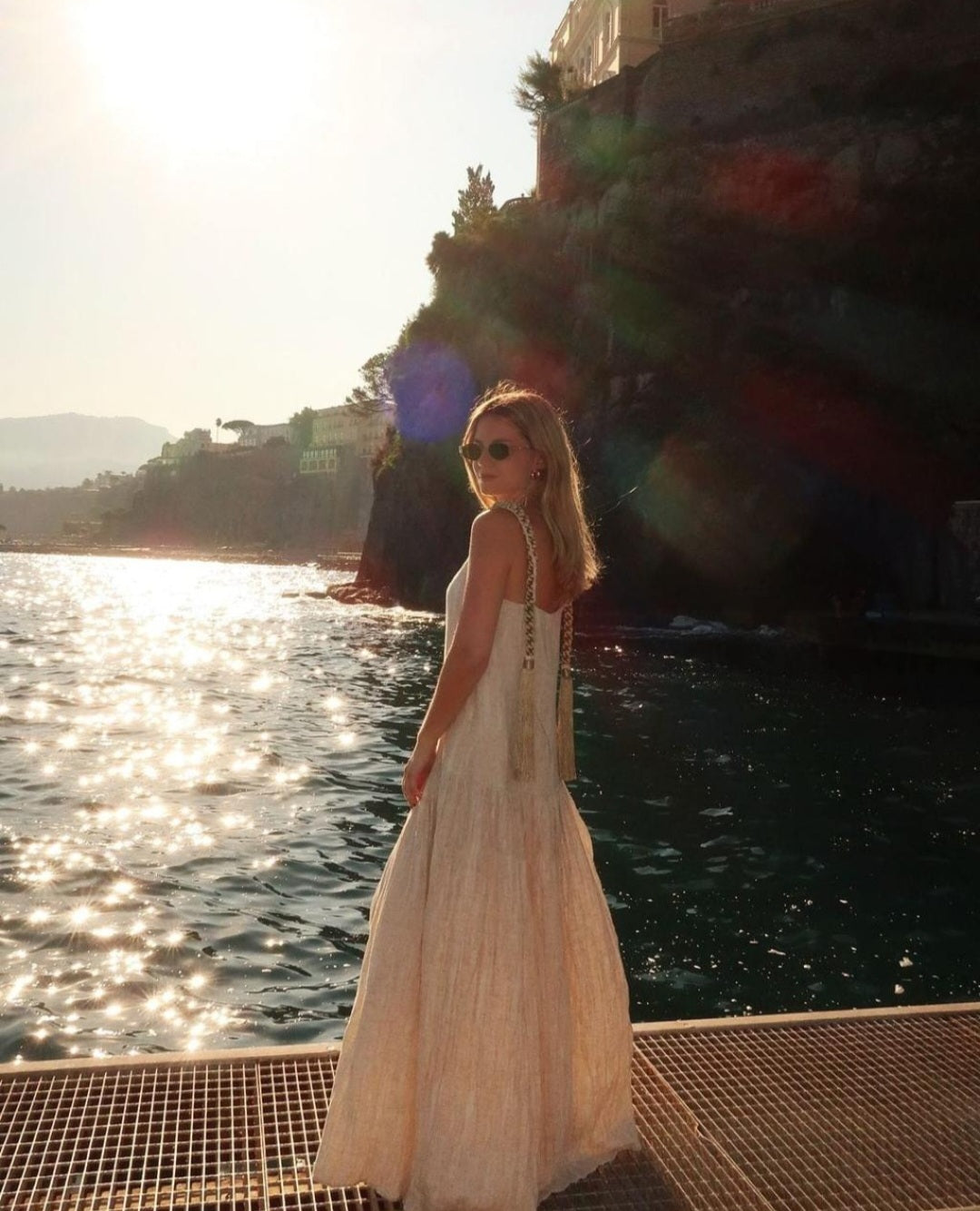 VESTIDO LARGO CON CINTURA BAJA