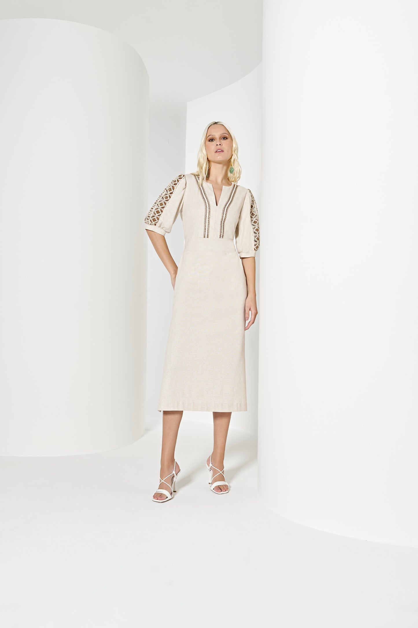 VESTIDO LINO CROCHET